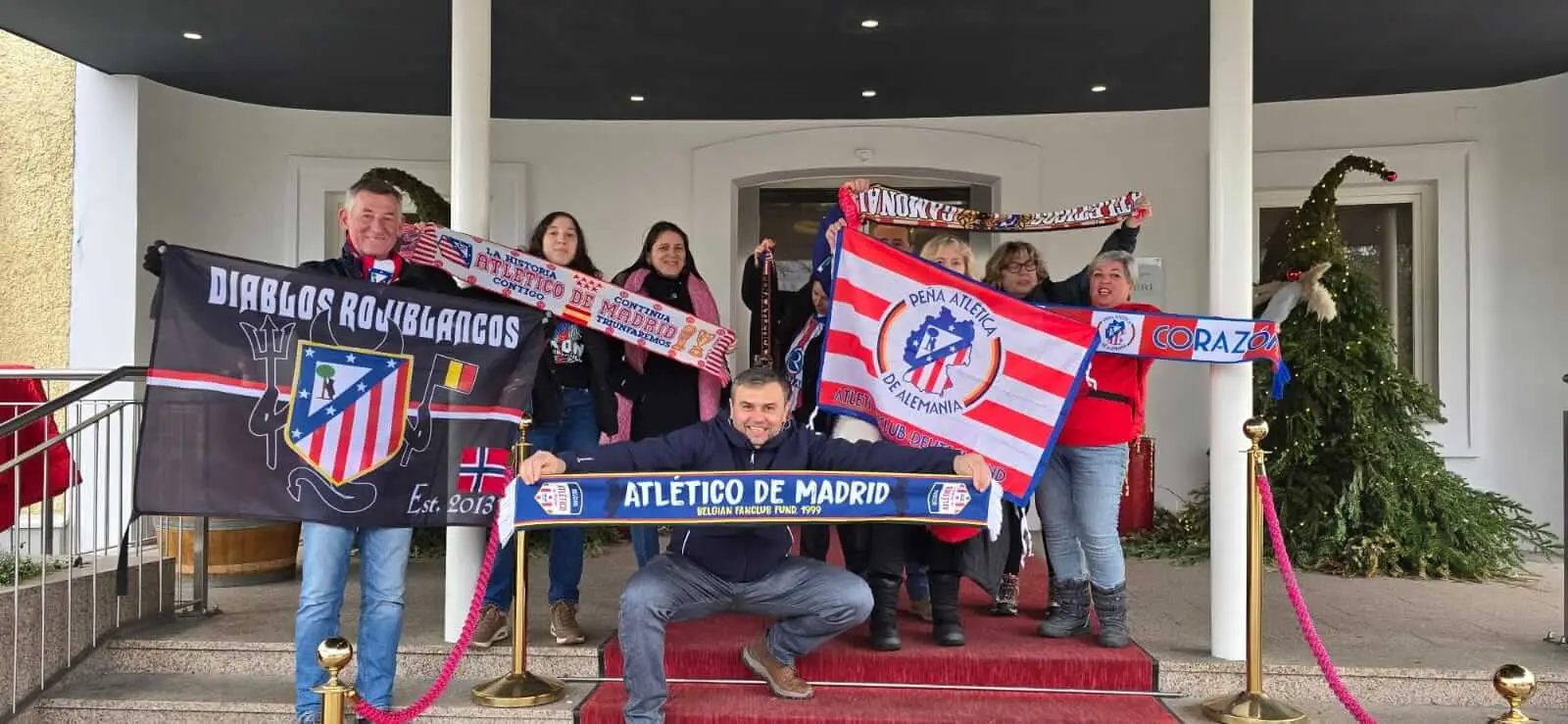 EL TORO ROJO NO FUE NI VAQUILLA