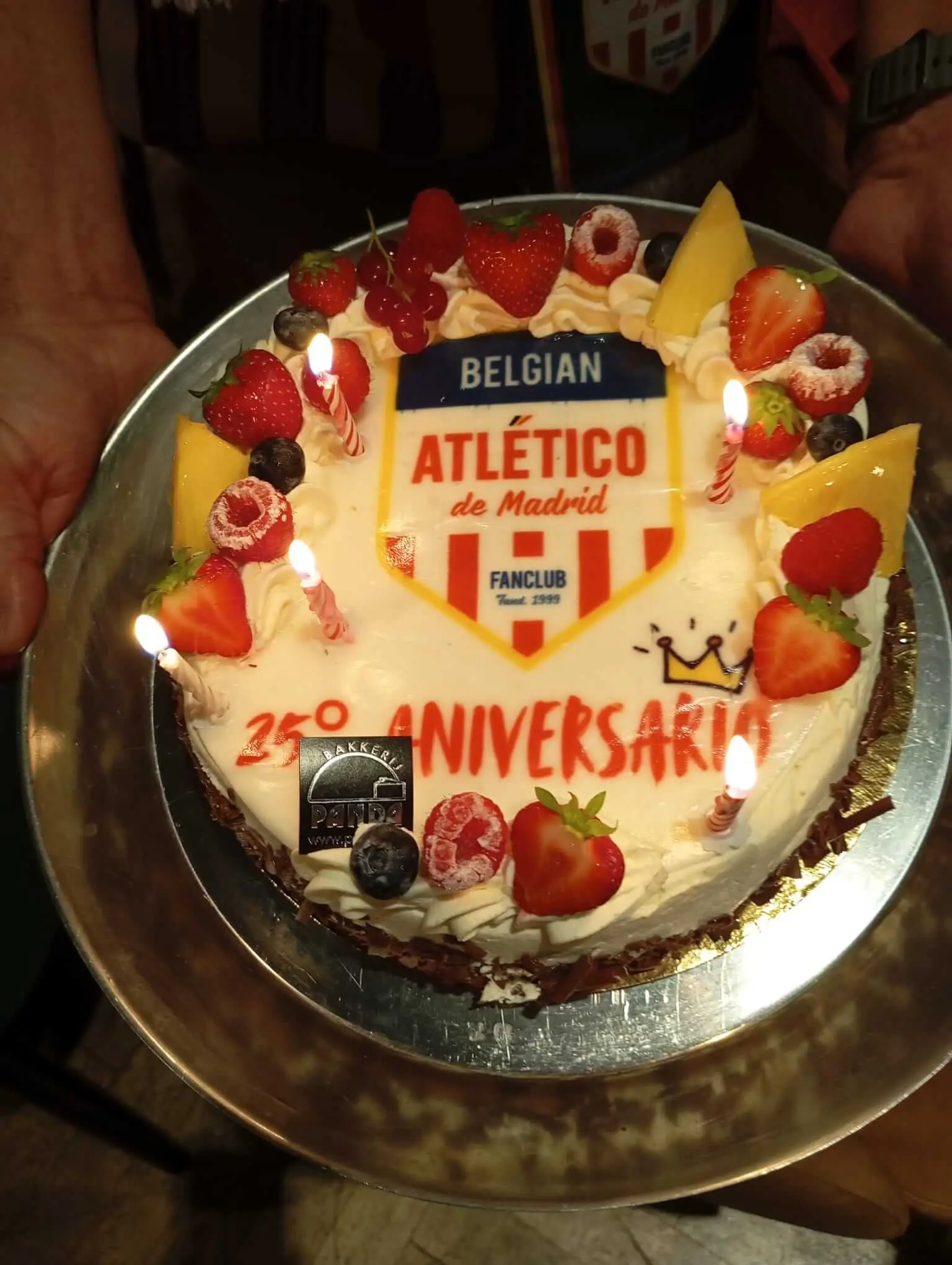 LA DECANA EXTRANJERA CELEBRÓ UN CUARTO DE SIGLO